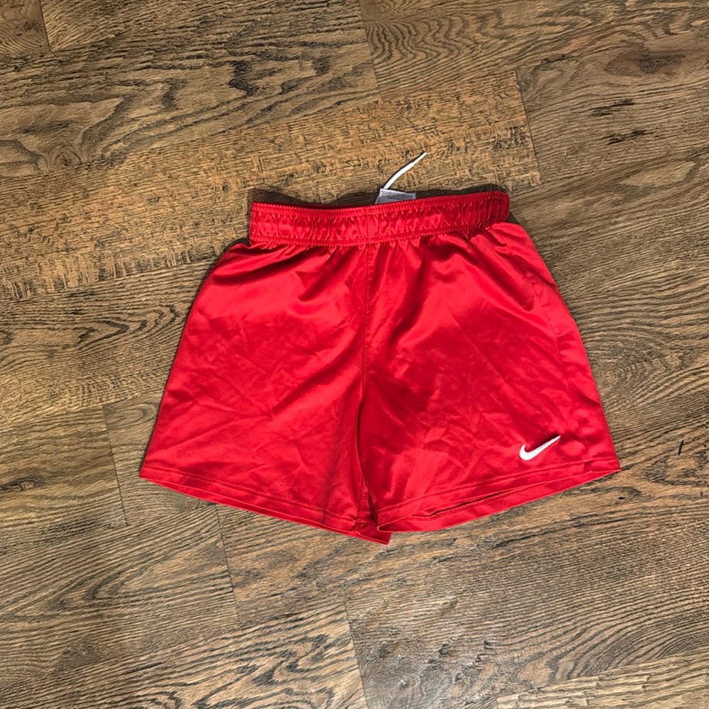 Nike shorts red youth medium